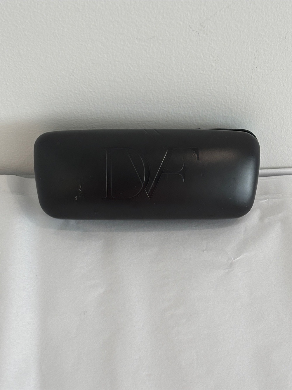 DIANE VON FURSTENBERG hard shell eyeglass case black sunglasses case travel